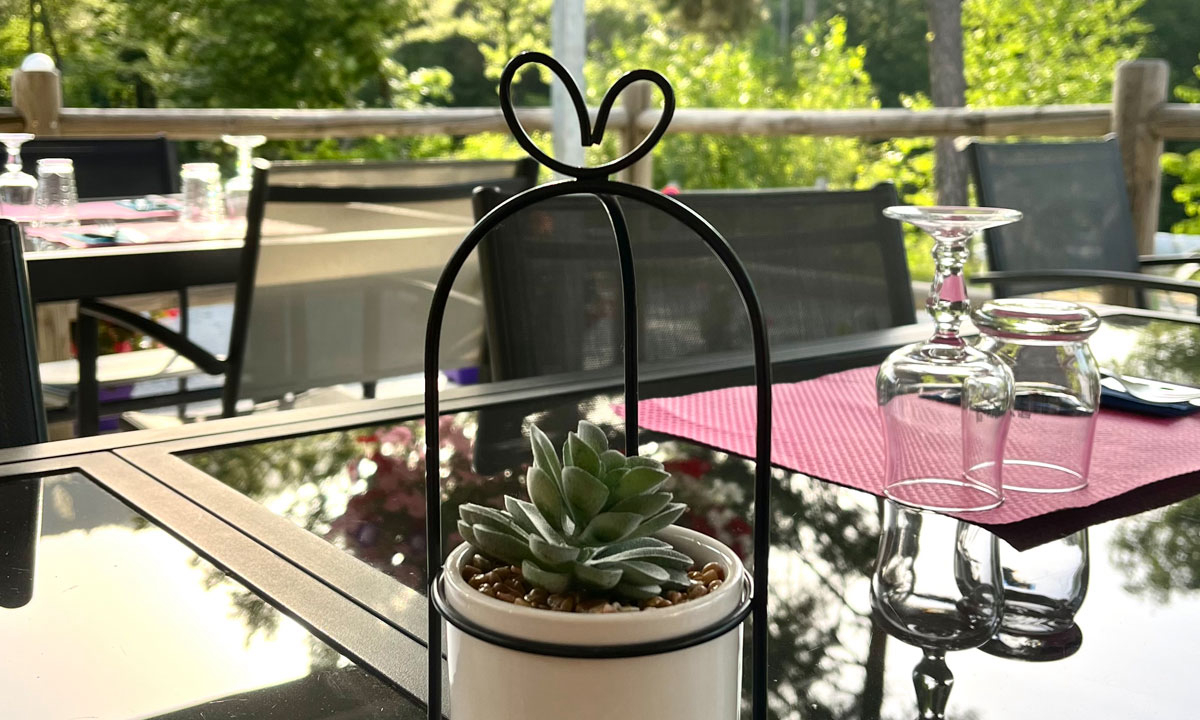 La Pierre de l'Aigle Provenza-Alpi-Costa Azzurra - La Bréole visuel 6/6 La Pierre de l'Aigle Provenza-Alpi-Costa Azzurra - La Bréole visuel 6/6