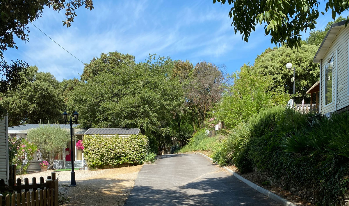 La Vallée de Barry Provenza-Alpi-Costa Azzurra - Bollène visuel 3/9 La Vallée de Barry Provenza-Alpi-Costa Azzurra - Bollène visuel 3/9