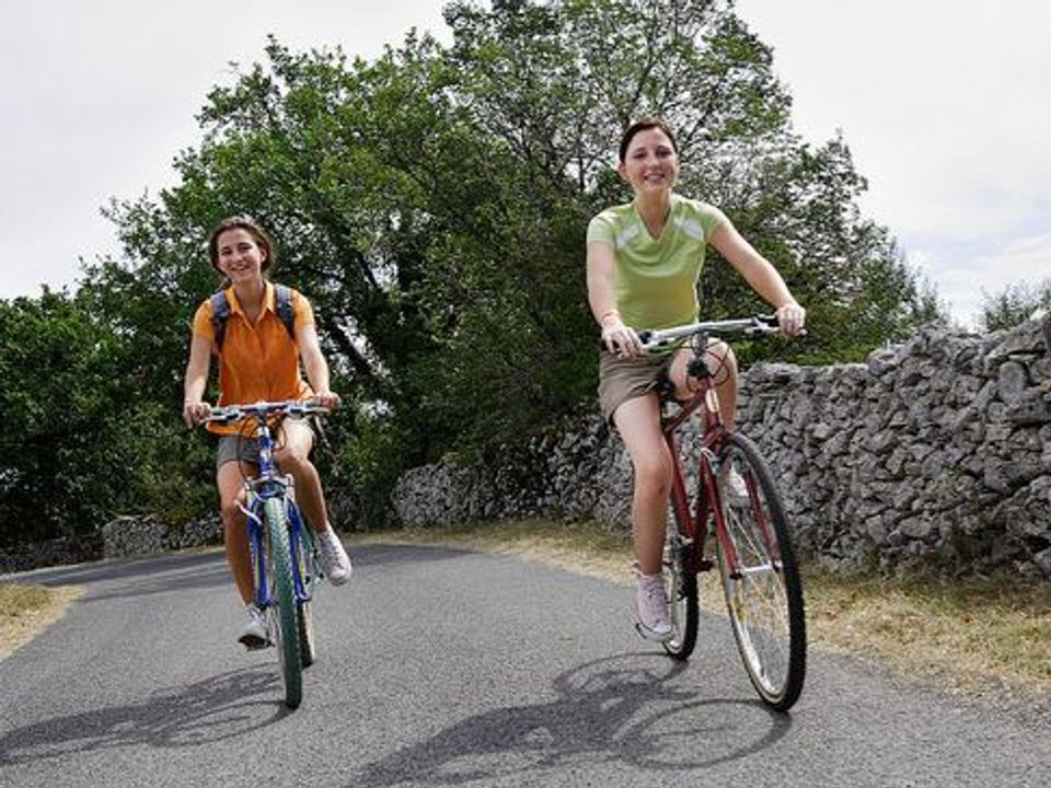 Le Moulin des Donnes Midi-Pirenei - Concorès visuel 4/8 Le Moulin des Donnes Midi-Pirenei - Concorès visuel 4/8